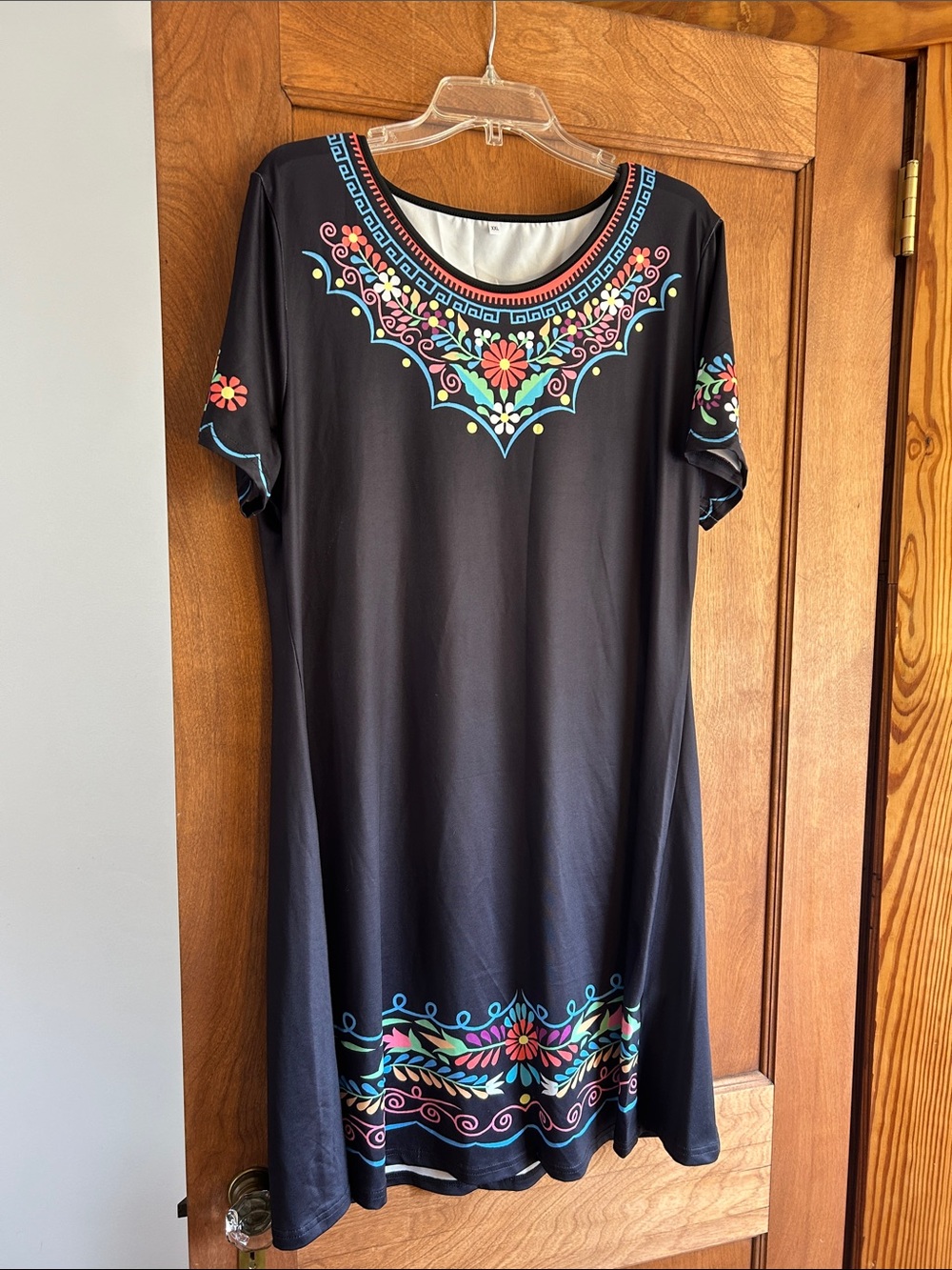 Black Floral-Trim Short Sleeve Women's Top